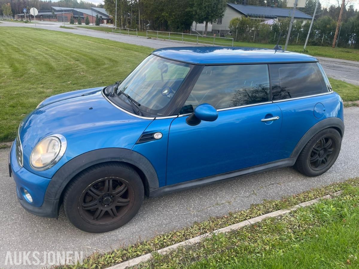 2012 Mini Cooper, Diesel, Skinninteriør, S+V dekk
